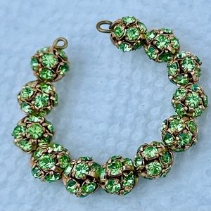12 Swarovski Crystal Rhinestone Beads 6mm Peridot/GP